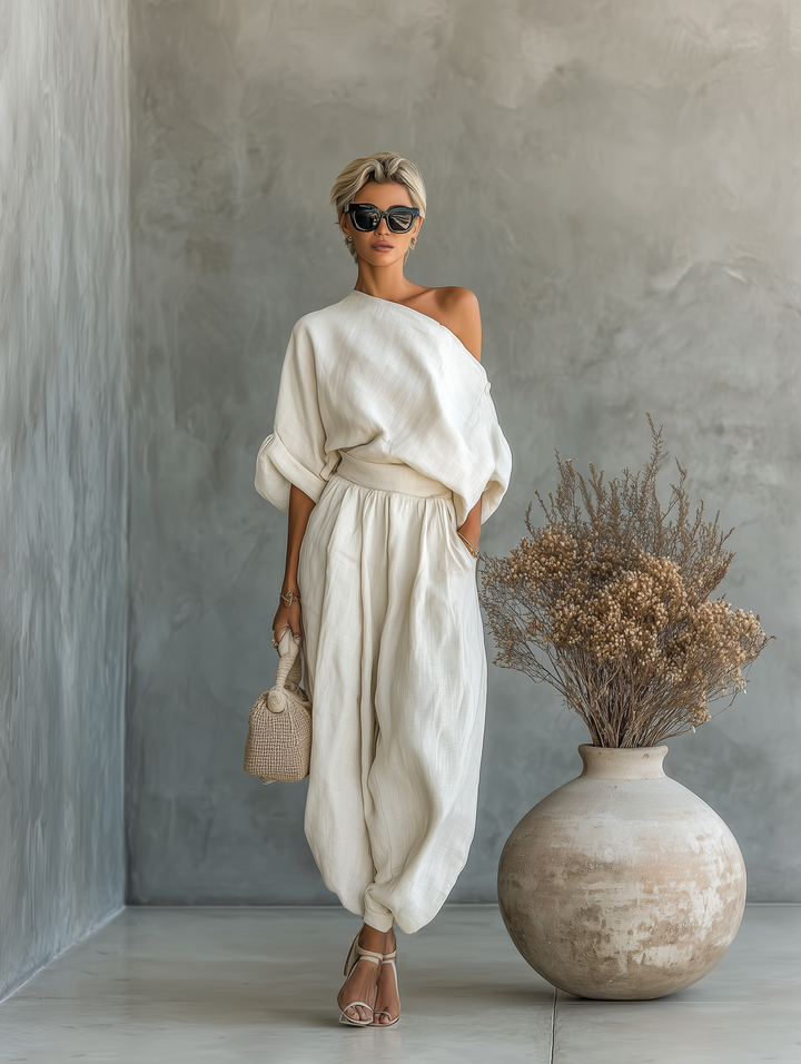 Linen set in off-shoulder look – pants