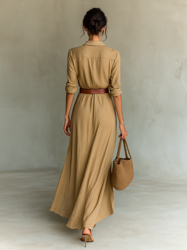 Elegant maxi dress with a lapel collar and long sleeves